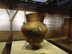 沈阳：3000年前葬儿童的陶瓮足有半人高（图） - 辽宁频道