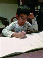 6岁男孩写诗“我不感谢妈妈” 结尾神转折 - 辽宁频道