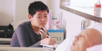 母亲去世父亲患病 这个12岁男孩故事看哭很多人 - 辽宁频道
