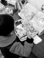 7岁男孩被扔社区 经历13天无家可归的日子 - 辽宁频道