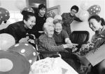 锦州：百岁老人的母亲节（图） - 辽宁频道