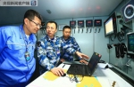 我国第二艘航母完成首次出海试验返回大连 - 新浪辽宁