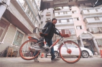 日走三万步 单车回收人满脚水泡（组图） - 辽宁频道