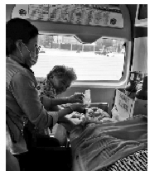 葫芦岛：急救车变“产房” 高龄产妇车上产女 - 辽宁频道