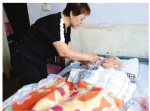 丹东：离婚20年后 她照顾前夫95岁姥姥 - 辽宁频道