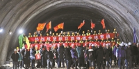 京沈高铁全线隧道贯通 明年底北京至沈阳2.5小时通达 - 新浪辽宁