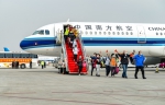 南航北方分公司接辽宁第一批医疗队回家 - 中国在线