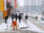 大连：7000除雪人员全力作业应对暴雪 - 辽宁频道