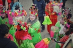 高跷秧歌舞姿俏 舞出新年新面貌 - 中国在线