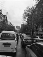 毁树 砸车 积水 堵车 狂风大雨惹了不少祸 - Syd.Com.Cn