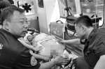 50岁女子在家热到昏迷 急救员跑上五楼救人 - 辽宁频道